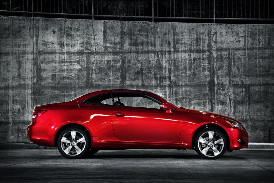 Lexus IS250C 2008 года  (фото 32 из 113)